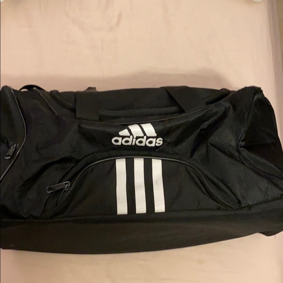 Adidas Black Overnight Sports Gym Duffel Bag - Picture 1 of 6